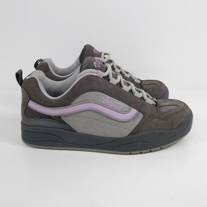 VANS Womens 8 Suede Skate Shoes Gray Purple Skater